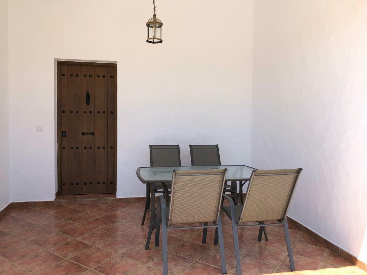 Chalet Ventura En Conil โกนิล เด ลาฟรอนเตรา ภายนอก รูปภาพ